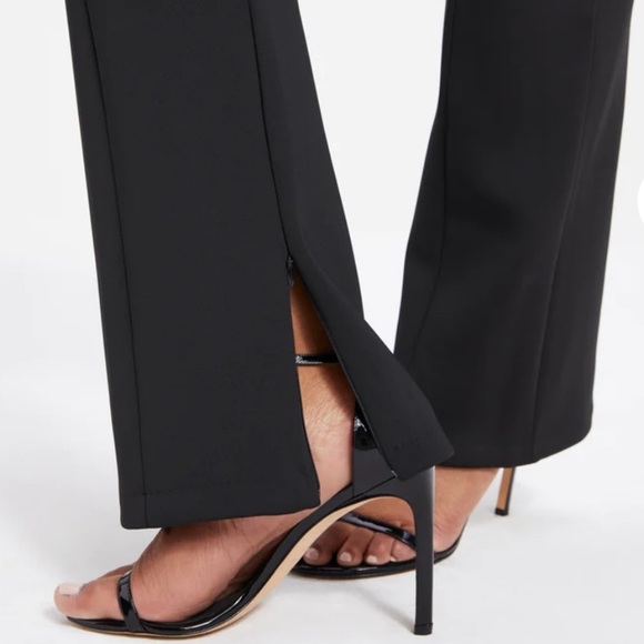 Good American, Good Waist Flare Scuba Pants in Black, Size 18, Good American 6. - Picture 4 of 11